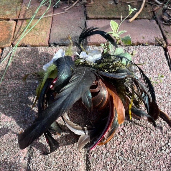 Floral & Feather Headband - Picture 11 of 15